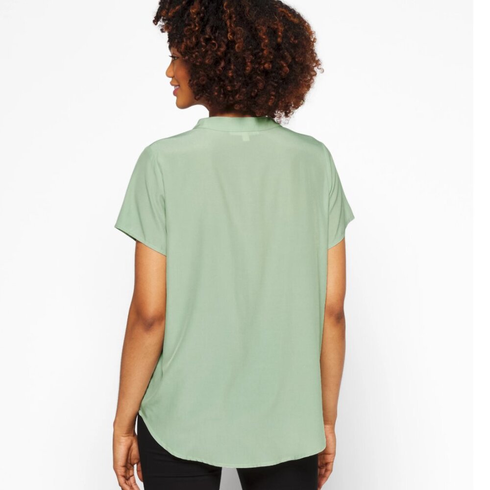 FUN2FUN Emmie V-Neck Blouse Light Green Split Neck Size XXL - Picture 8 of 9